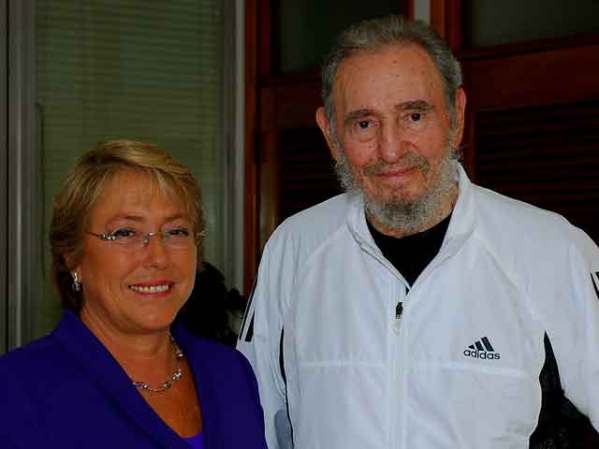 13 DE FEBRERO, 2009: Recibe la visita de la presidenta chilena Michelle Bachelet.