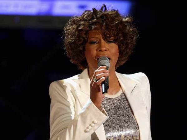 Según la policía, Whitney Houston llevaba 15 gramos en su bolso en el aeropuerto de Hawaii en el año 2000.