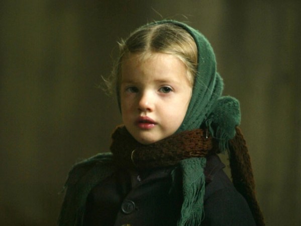 OCTUBRE, 2006: Retrato de una niña Amish, en Pensilvania.