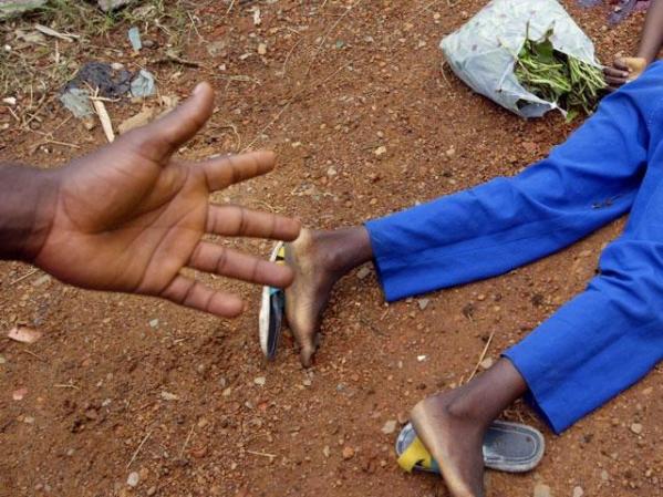 JULIO, 2003: Conflicto civil en Liberia.