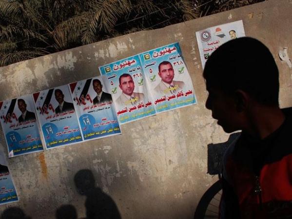 ENERO, 2009: Publicidad política antes de las elecciones en Iraq. Provincia de Babil.