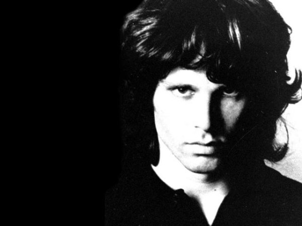 Jim Morrison, 27 años (1943-1971): el famoso líder de la banda The Doors es considerado por la revista Rolling Stone como el número 47 de los 100 Grandes Cantantes de Todos los Tiempos. Murió en París supuestamente de sobredosis de heroína.