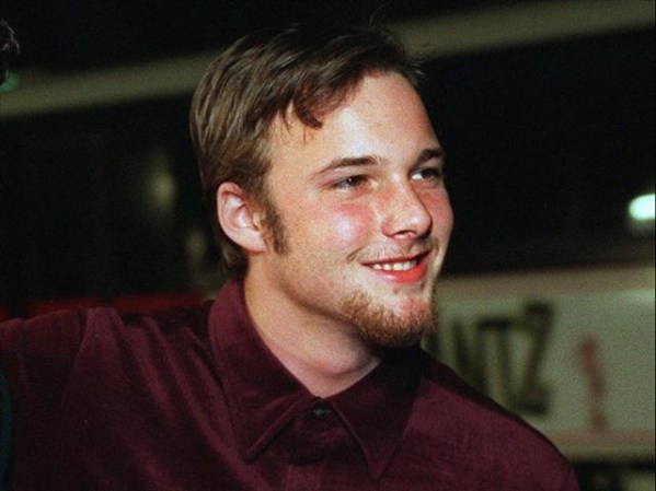 Brad Renfro, 25 años. Actor estadounidense que llegó a la fama a la edad de 12 años con la película "The Client" filmada en 1994. Murió de una sobredosis de heroína el 15 de enero del 2008.