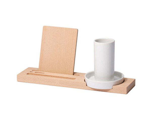 Un lugar donde lápices y tabletas pueden coexistir en paz. Disponible en aplusrstore.com, 450.