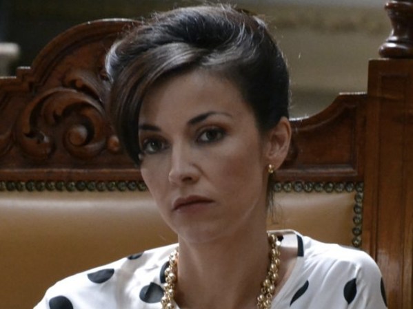 DORIS, Rocío Verdejo<br />Esposa del Coronel, Jiménez Arroyo