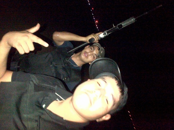 Fotos de presuntos sicarios del narcotrafico en Nuevo Laredo, Tamaulipas, México, difundidas por la página web Blog del Narco.