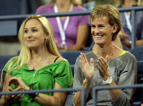 Judy Murray la mamá de Andy Murray observa a su hijo.