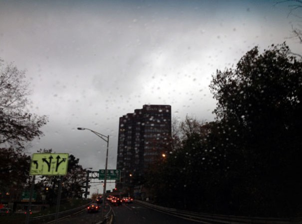 Para más información llamar al 311 o para ver la ZONA "A" de evacuaciones. <br /><br />¡Haz clic aquí para mandar tus fotos de Sandy