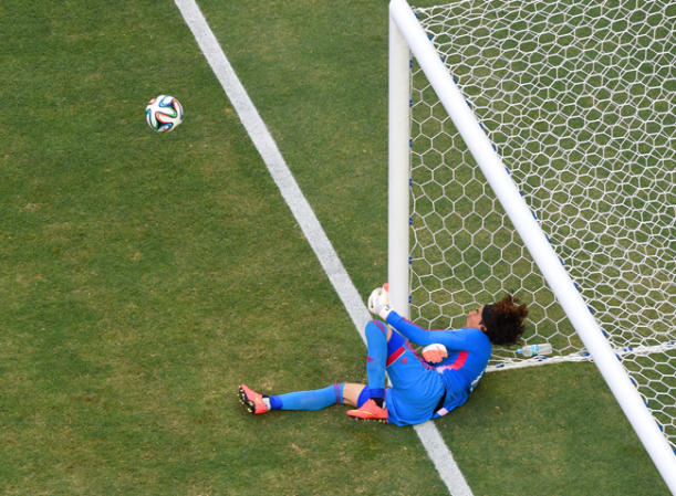 Imágenes del partido entre Brasil y México librado el 17 de junio como parte de la Copa Mundial 2014.