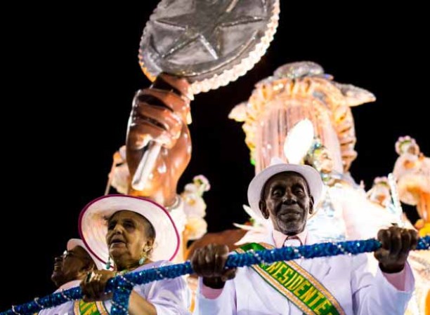 Desde África resonó la batucada que se expande en la tierra carioca con el carnaval de Rio de Janeiro el mayor espectáculo al aire libre del mundo.