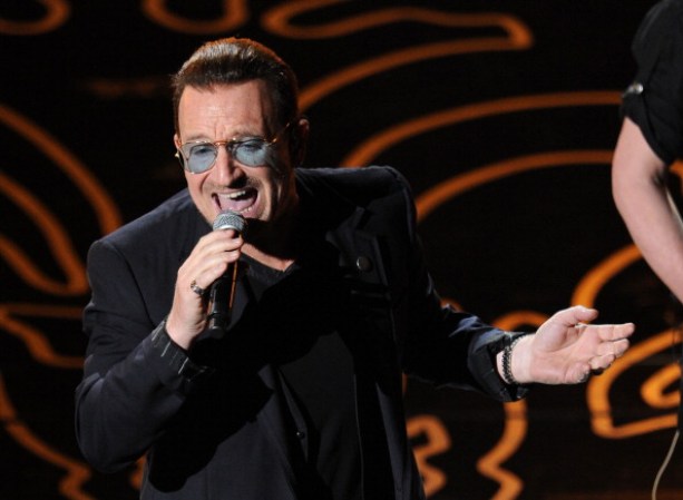U2 cantó la canción “Ordinary Love” en dedicación a Nelson Mandela.