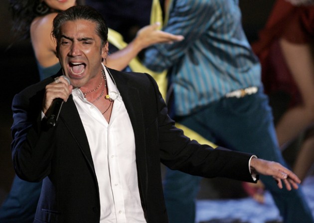 Alejandro Fernández es finalista a 6 premios en estos Billboard 2014