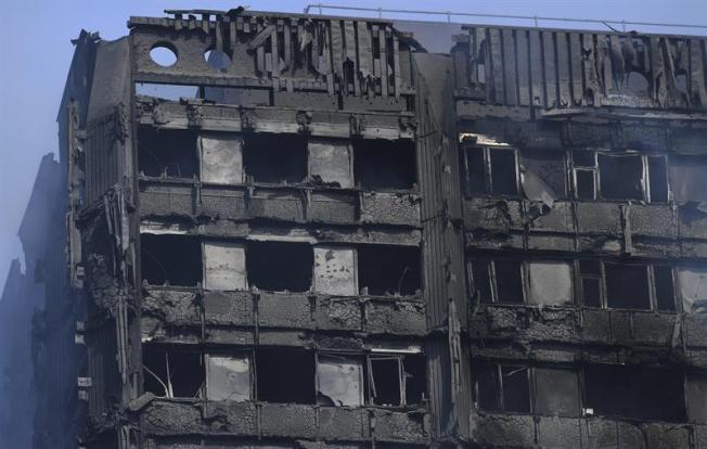 May ordena investigación pública sobre incendio de edificio en Londres