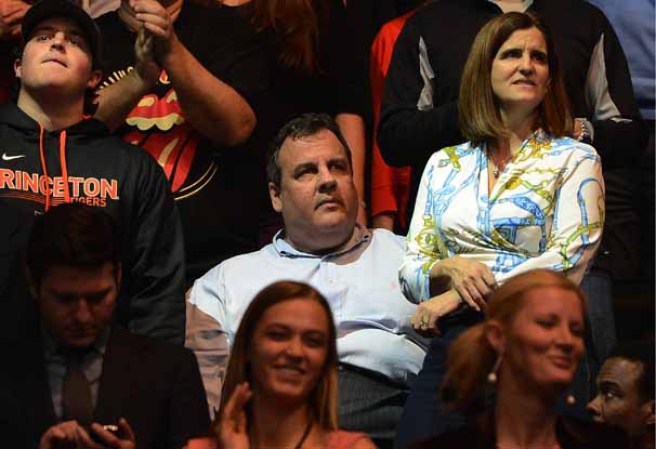 El gobernador de Nueva Jersey Christopher J. Christie en el concierto 12-12-12 celebrado en el Madison Square Garden para recaudar fondos para las víctimas del devastador huracán Sandy en Nueva York.