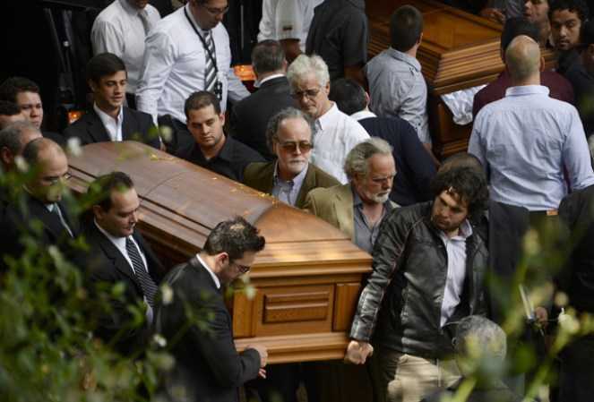 La actriz y reina de belleza recibió sepultura junto con su ex esposo, Thomas Henry Berry.