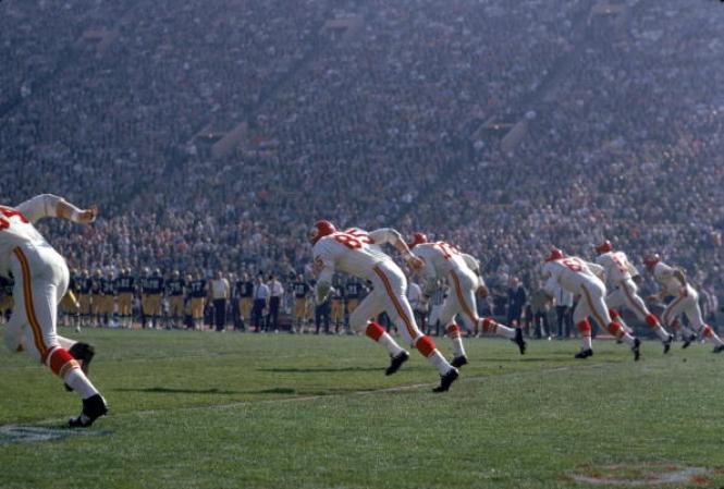 Los 10 mejores equipos en la historia de los Super Bowl, según una selección del New York Post respaldada por la opinión de muchos expertos.