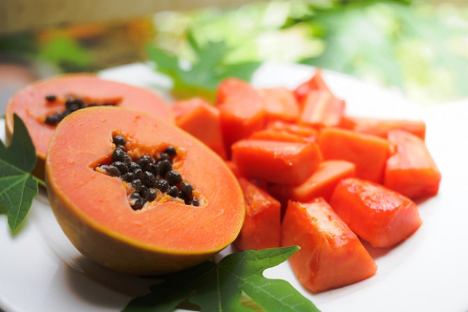 Papaya.- Fuente importante de vitamina C y flavonoides, reduce el riesgo de contraer cáncer de colon.
