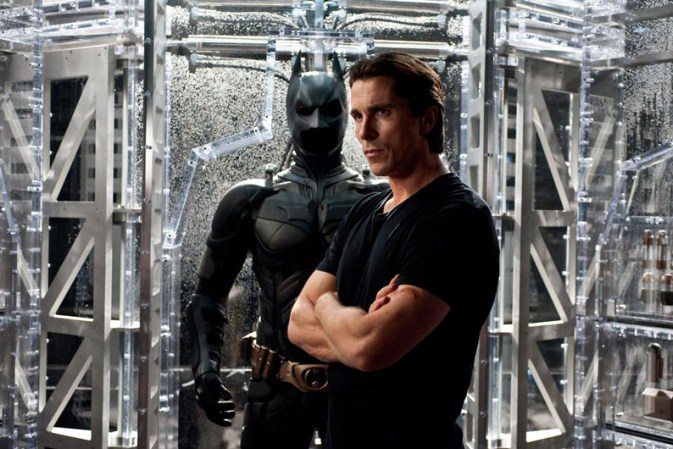 El actor se ha ganado al público de todas las edades en la trilogía de Batman bajo la dirección de Christopher Nolan. La tercera y última de esta saga es "The Dark Knight Rises".