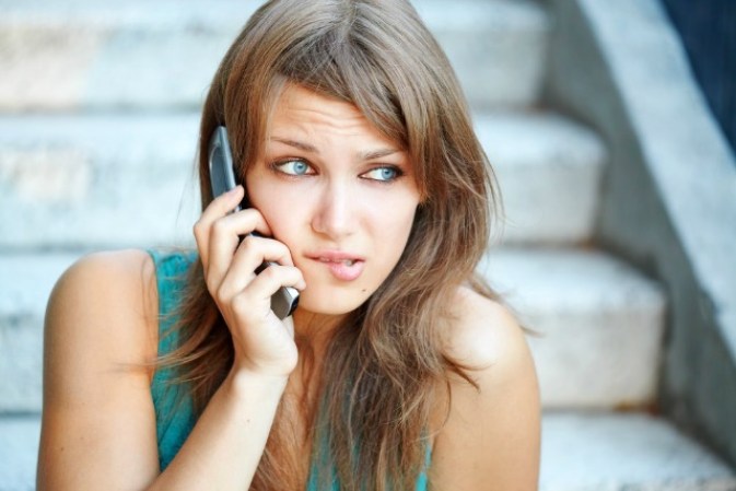 20- La incomodidad que sientes al tener que decirle a la pareja con la que recién sales que estás en tu periodo.