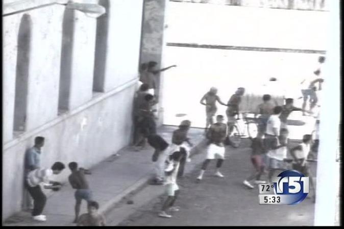 5 DE AGOSTO, 1994: Estalla el Maleconazo, una protesta popular en el corazón de La Habana sofocada por varias unidades de represión dirigidas por el régimen.