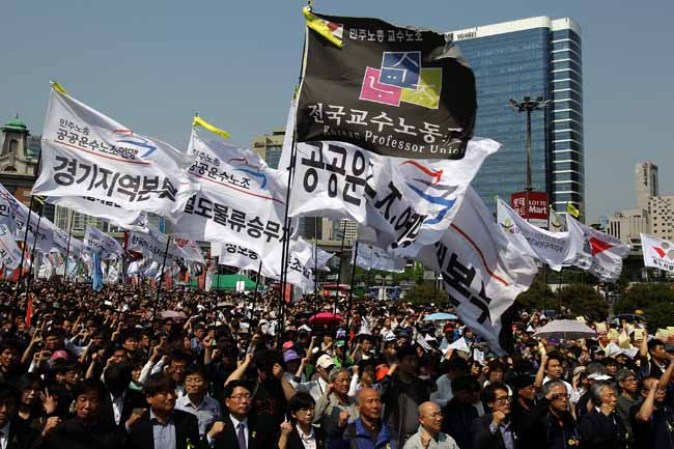 Crispación, protestas y mal ambiente mundial en el Día Internacional del Trabajo.