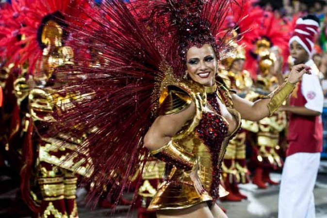 Desfiles de las escuelas de samba del Grupo Especial del Carnaval de Río de Janeiro, el considerado mayor espectáculo del mundo al aire libre, en el Sambódromo de Sampucai.