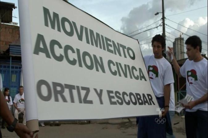 Muy ilusionado, Escobar comienza su campaña política apoyando el "Nuevo Liberalismo", movimiento que dirige Luis Carlos Galán.