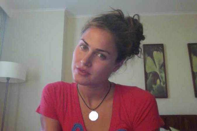 Zsuzse es una chica bella, sexy, simpática y le encanta compartir sus imágenes en las redes sociales.