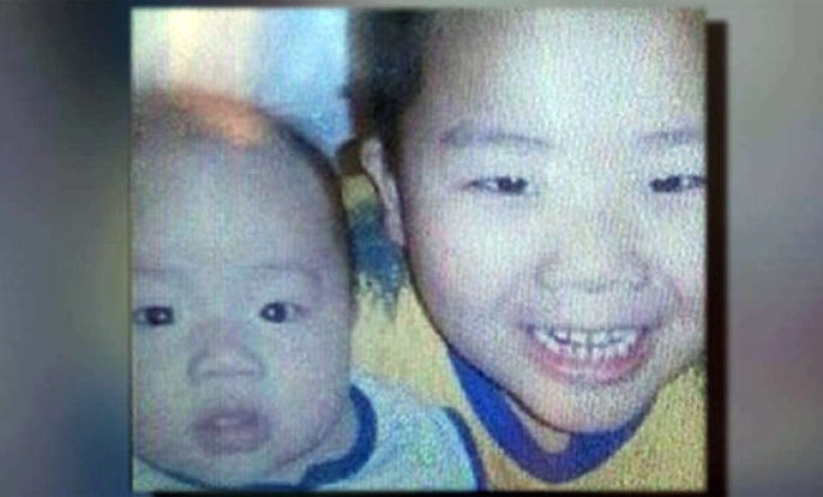 Linda Zhuo, de 9 años, Amy Zhuo, de 7, y William Zhuo, de un año de edad, fueron declarados muertas en la sangrienta escena, ocurrida este sábado, en una vivienda localizada en la calle 57 de Sunset Park.