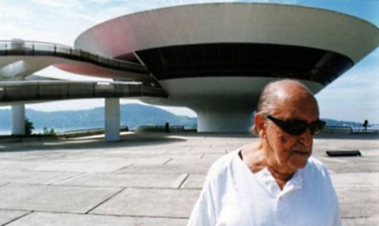 5 DE DICIEMBRE, 2012: El arquitecto brasileño Oscar Niemeyer fallece de una infección respiratoria a los104 años de edad.