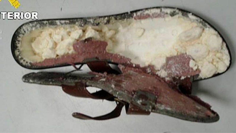 Tal es el caso de estas sandalias repletas de cocaína las cuales fueron confiscadas en mayo del 2009.