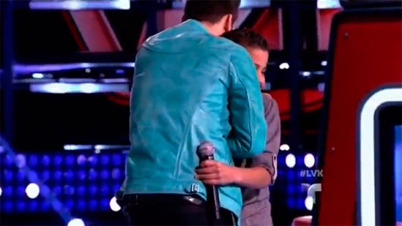 El niño conquistó a Royce con el tema de "Ella lo que quiere es salsa".