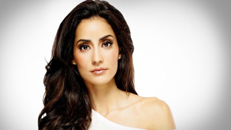 Paola Nuñez es Reina Órtiz en “Reina de corazones”.