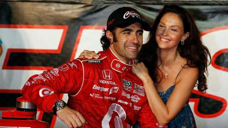 La actriz estadounidense Ashley Judd se casó con el piloto de carreras escocés Dario Franchitti en 2001.