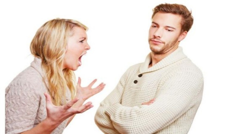 Una chica siempre busca tener la razón al momento de discutir.