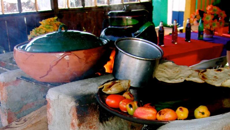 Tanto en Morelia como en los pueblos magicos de Michoacán, la comida típica es un gran atractivo por su sabor único.
