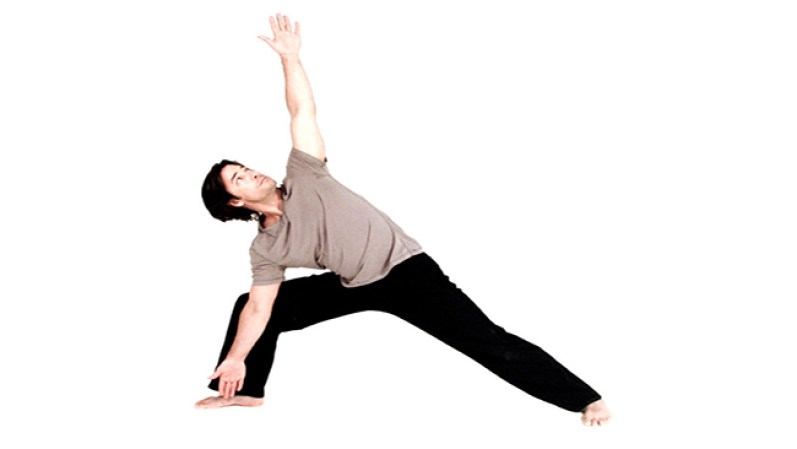 Si no lo has hecho, puedes aprender yoga vía online.<br />Disponible en dirtyyogaco.com, $10-$25.