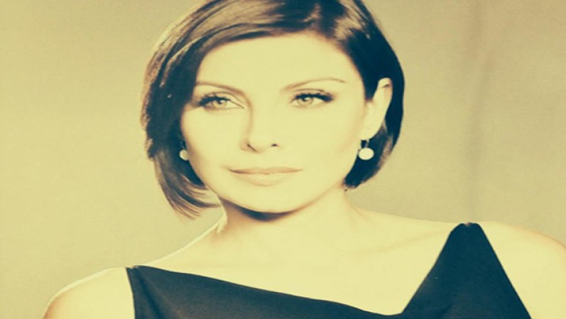 Sandra Destenave regresó como Esther Salas de Palmer, toda una diseñadora.