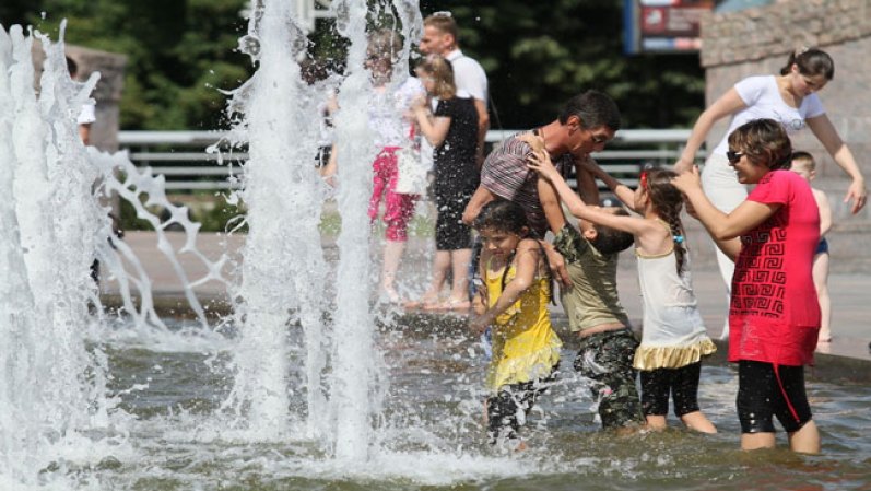 El calor puede ser peligroso para la salud y es mejor tomar precauciones. Aquí te presentamos consejos prácticos para combatir los riesgos de las altas temperaturas.