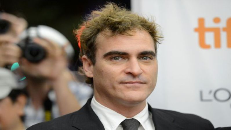 ¡Cuánto talento tiene Joaquin Phoenix! Ya nominado en otras oportunidades, esta vez es candidato a Mejor Actor Principal por su rol en The Master.