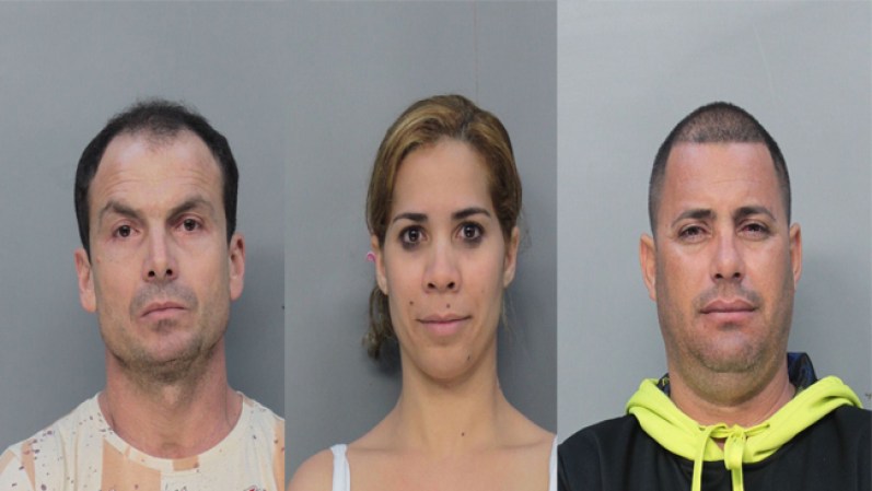 Tres personas fueron detenidas por la siembra de marihuana hidropónica ilegal a gran escala. Eddy Peláez, Marley Torres, Alex Quintero.