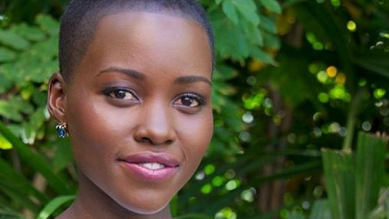 La actriz Lupita Amondi Nyong’o, quien se autodenomina “Mexikenyan”, ha conquistado el mundo entero con su sonrisa y amabilidad.