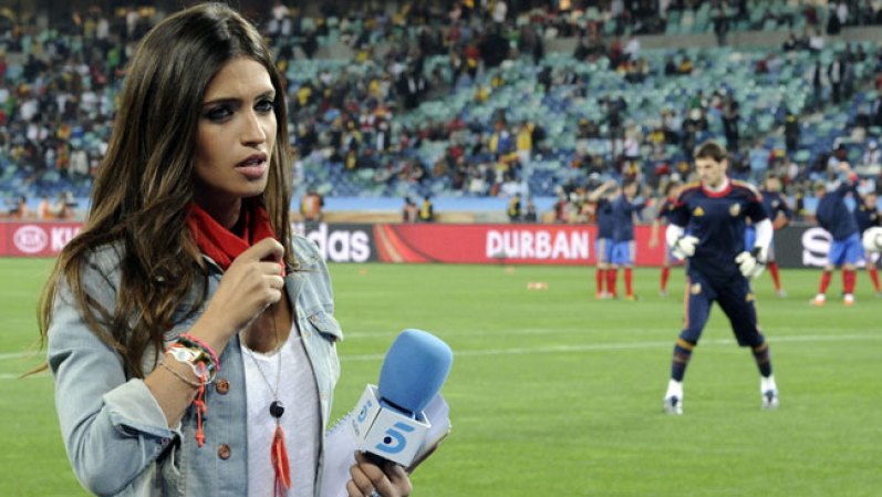 Posteriormente, fue nombrada presentadora de deportes de la primera edición de Informativos Telecinco.