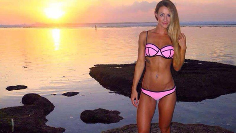 Steph Pacca es la nueva sensación en las redes sociales. Su cuerpazo de infarto la ha coronado como la reina del fitness.