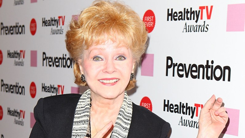 Debbie Reynolds: La actriz y su entonces esposo Richard Hamlett compraron un pequeño hotel y casino, pero el negocio no resultó, y ella se vio forzada a declararse en bancarrota en 1997.
