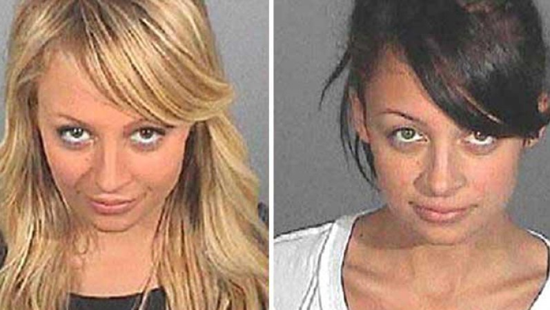 Nicole Richie: Detenida en diciembre de 2006 por conducir bajo la influencia del alcohol. En agosto de 2007 se presentó a cumplir con una muy breve sentencia: 82 minutos.
