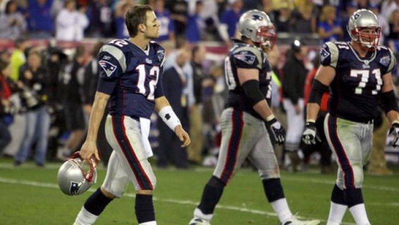 ¡Hola Tom! El bellísimo Tom Brady durante Super Bowl XLII, 2008.