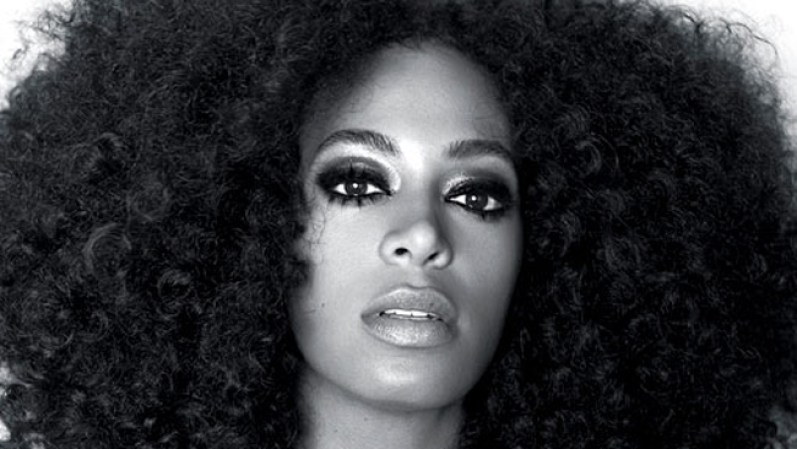 Si bien siempre estará opacada por el tsunami mediático de su hermana Beyoncé, Solange viene recorriendo hace tiempo un camino que la llevará muy lejos, demostrándolo con talento y sensualidad.