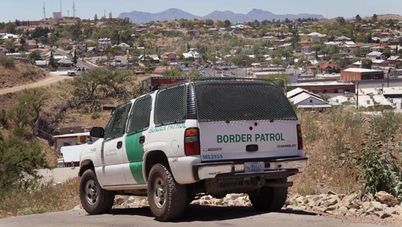 En noviembre del 2011, las autoridades anunciaron el descubrimiento de otro pasadizo clandestino en el área de Otay Mesa, que conectaba bodegas en México y EE.UU., con una longitud de 400 yardas, 3 pies de ancho y 4 pies de alto. Tenía 18 toneladas de marihuana en su interior.