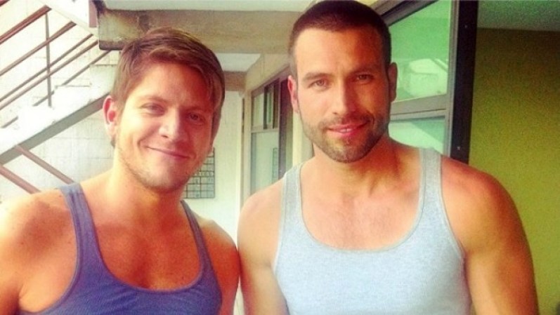 El actor venezolano disfrutó su participación en la novela de Telemundo que es protagonizada por Rafael Amaya (derecha).